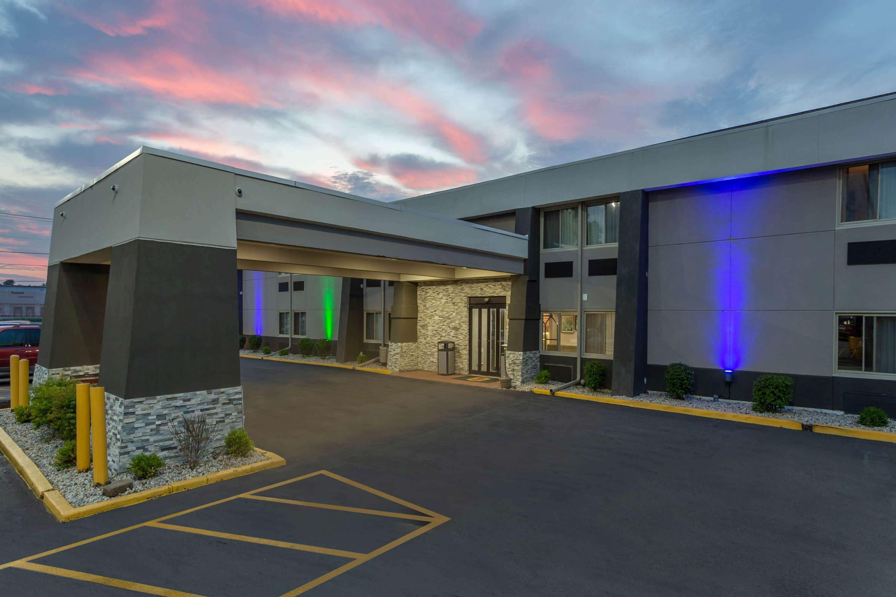 Hotel Super 8 By Wyndham South Holland Extérieur photo