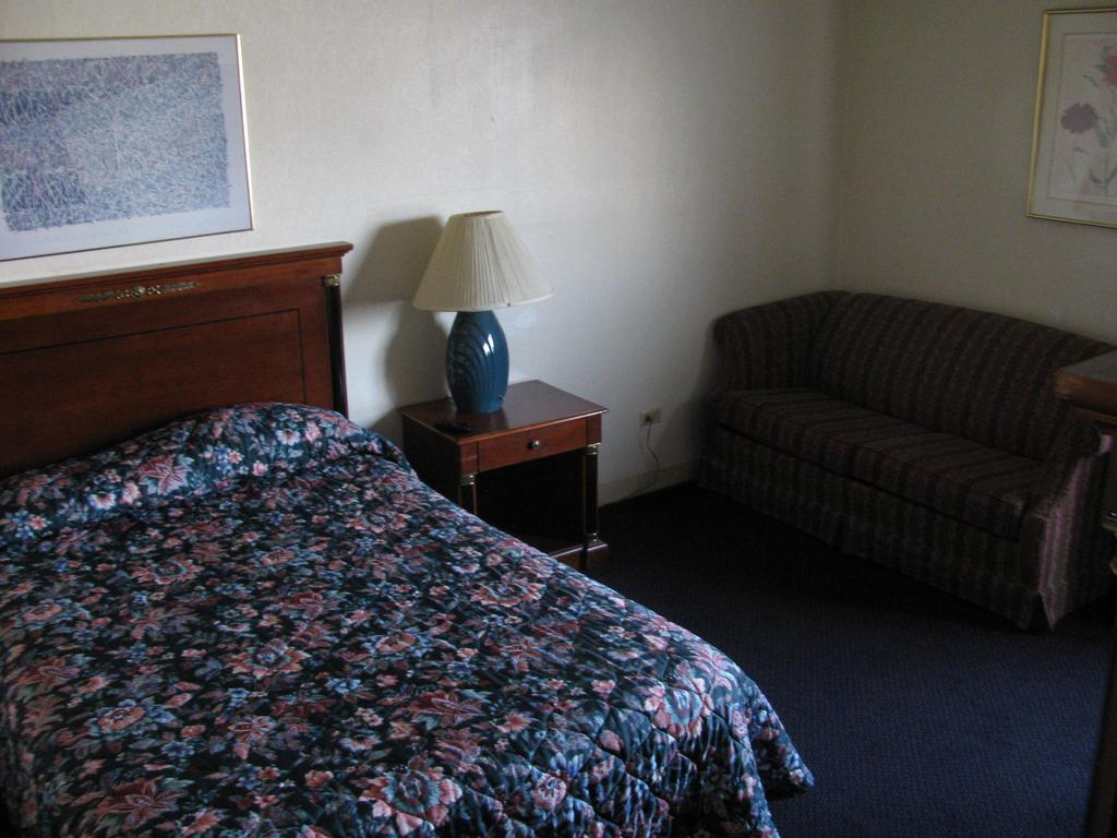Hotel Super 8 By Wyndham South Holland Chambre photo
